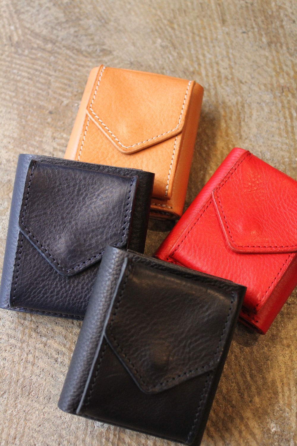 【新品】エンダースキーマ trifoldwallet