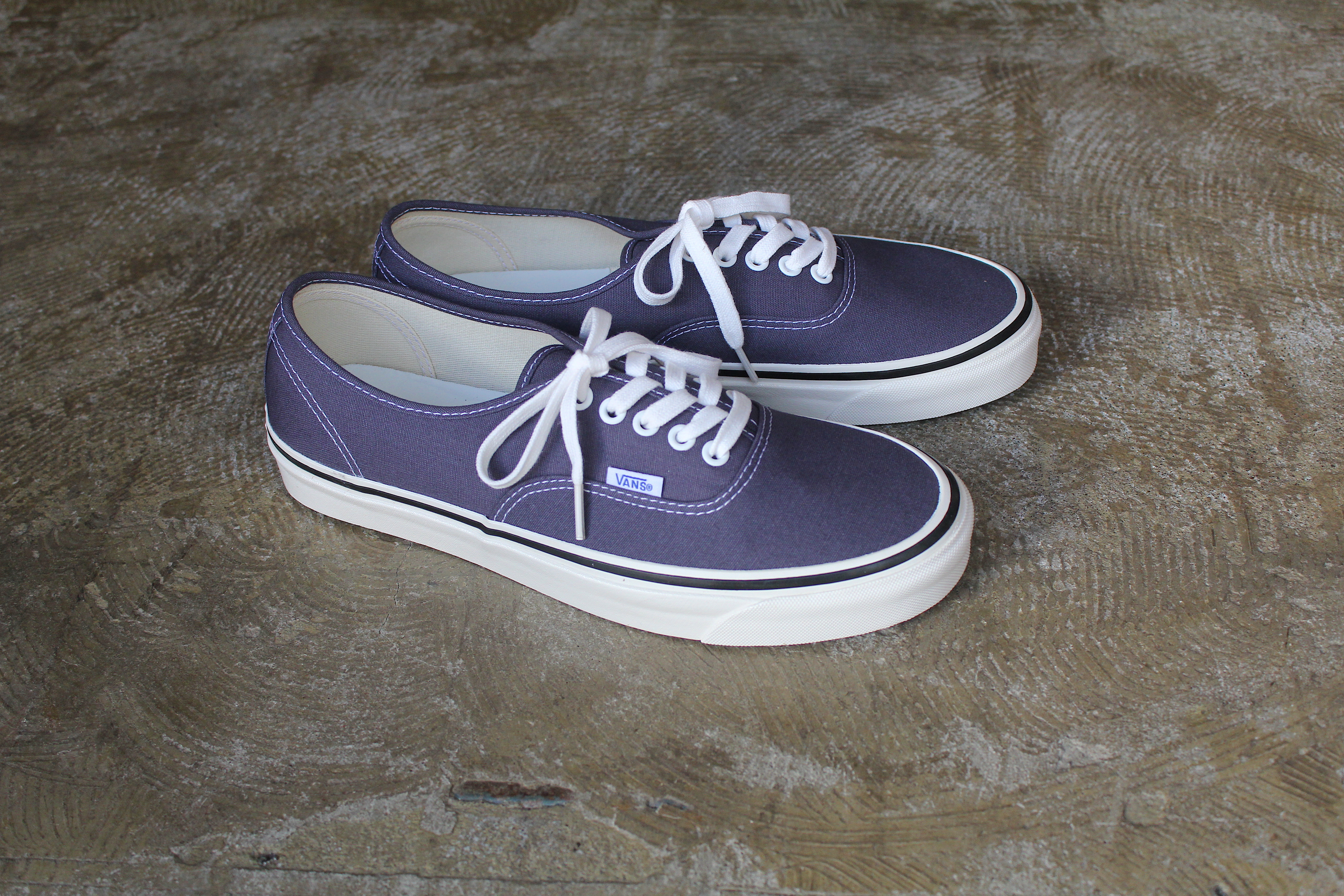 vans 44