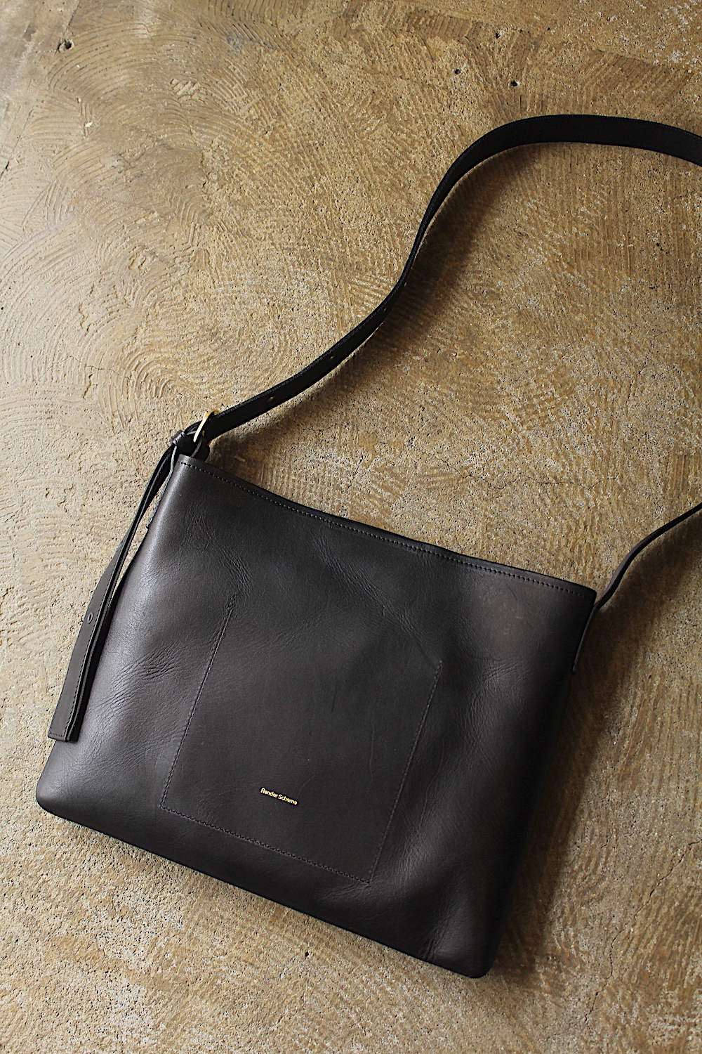 【全国通販】Hender Scheme"twist buckle bag S"black | POST 78 | ONLINE STORE