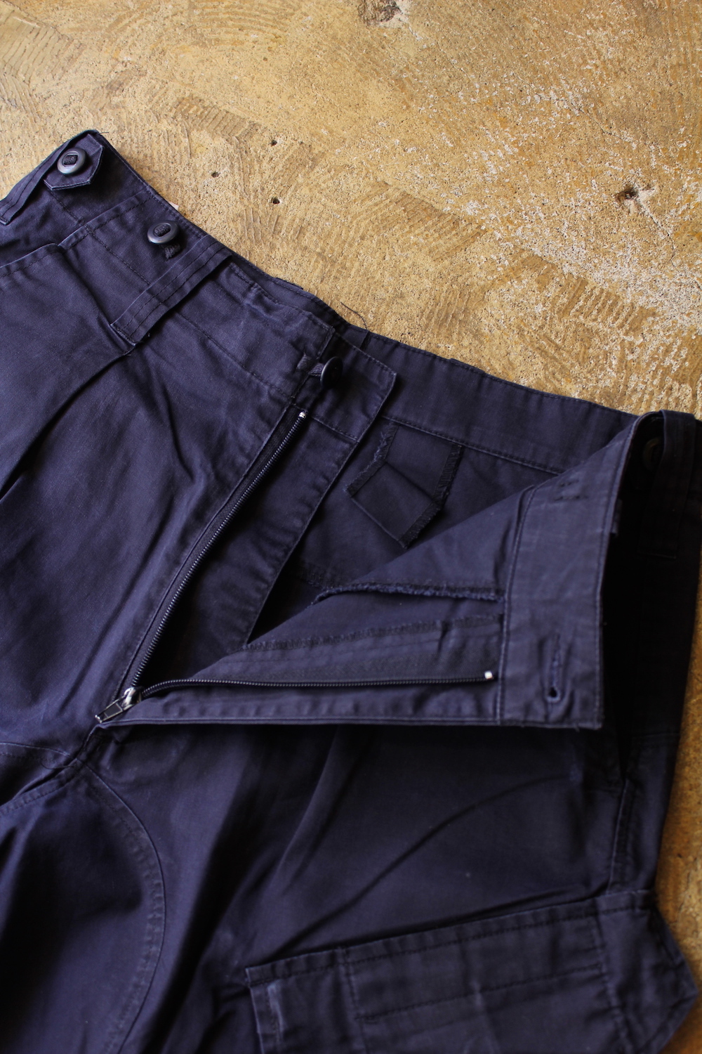 全国通販】VINTAGE ROYAL NAVY"COMBAT CARGO TROUSERS ANGLE POCKET