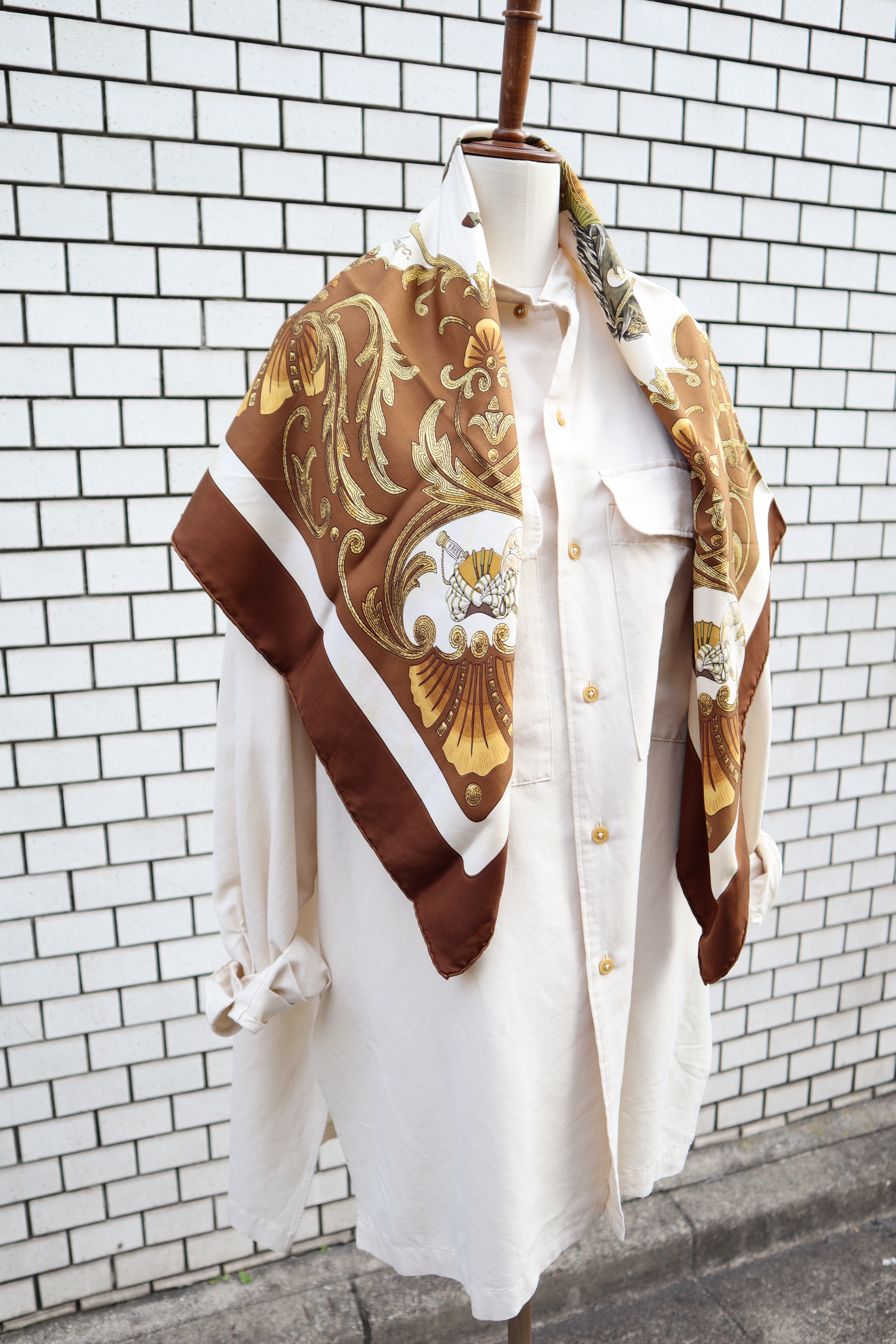 全国通販】HERMES エルメス ”VINTAGES CARF (ヴィンテージ スカーフ 