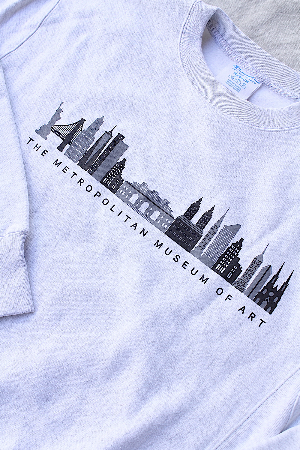 藤原ヒロシ リバースウィーブ メトロポリタン美術館 青タグ the met 楽天市場】Champion REVERSE WEAVE 「THE MET OFFICIAL PRINT
