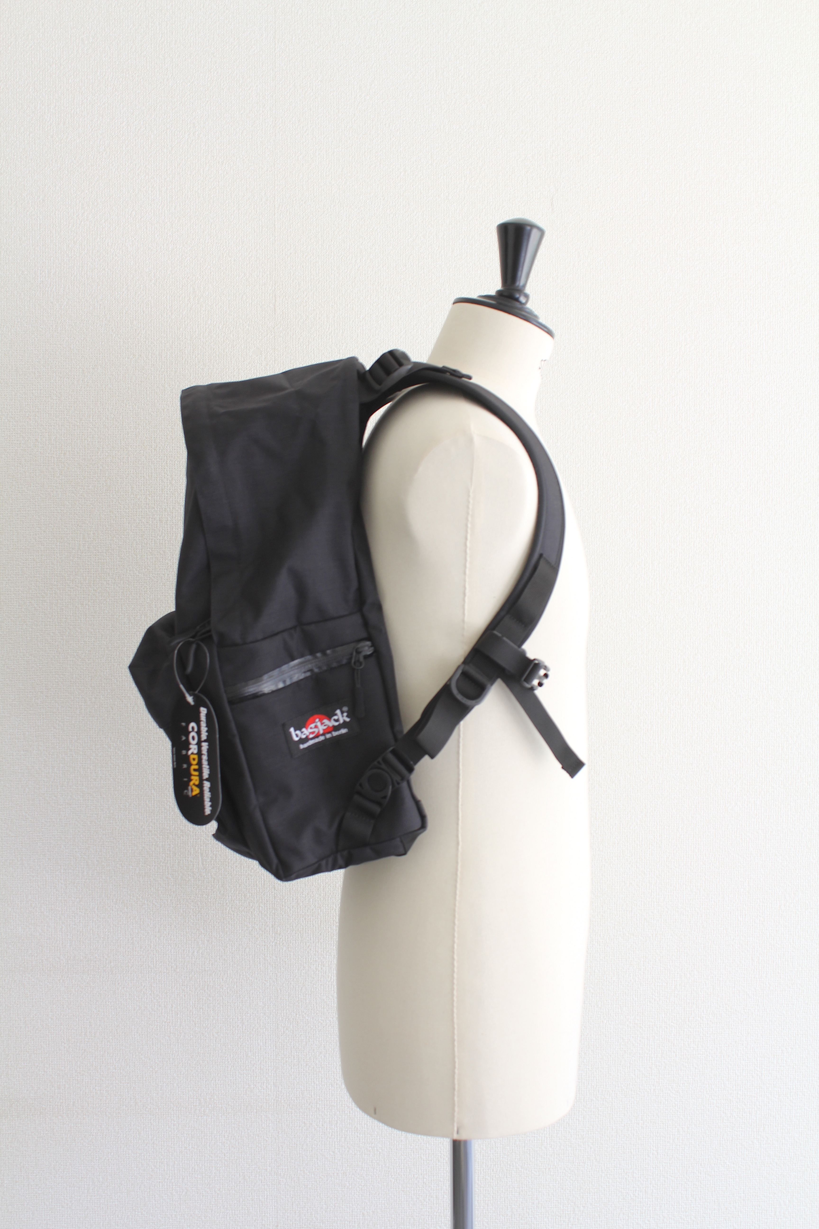 美品　bagjack / Daypack M - Black