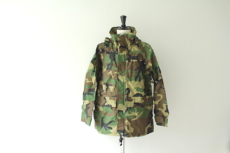 00's Dead Stock French Army Goretex Parka with Front Pocket