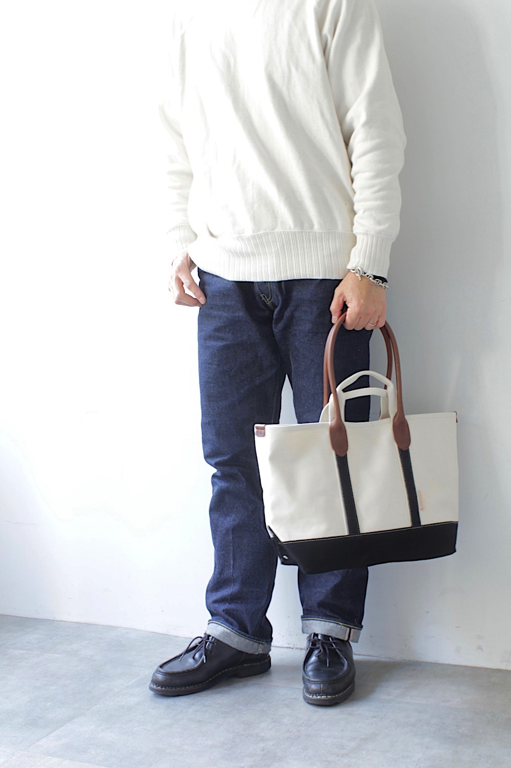 Hender Scheme”campus suede handle tote M”2色展開 Hender Scheme ...