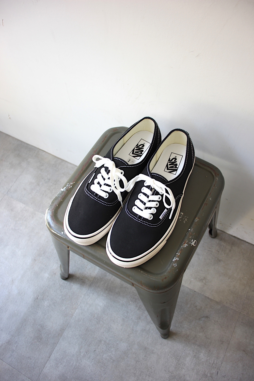 Vans authentic b and cheap y