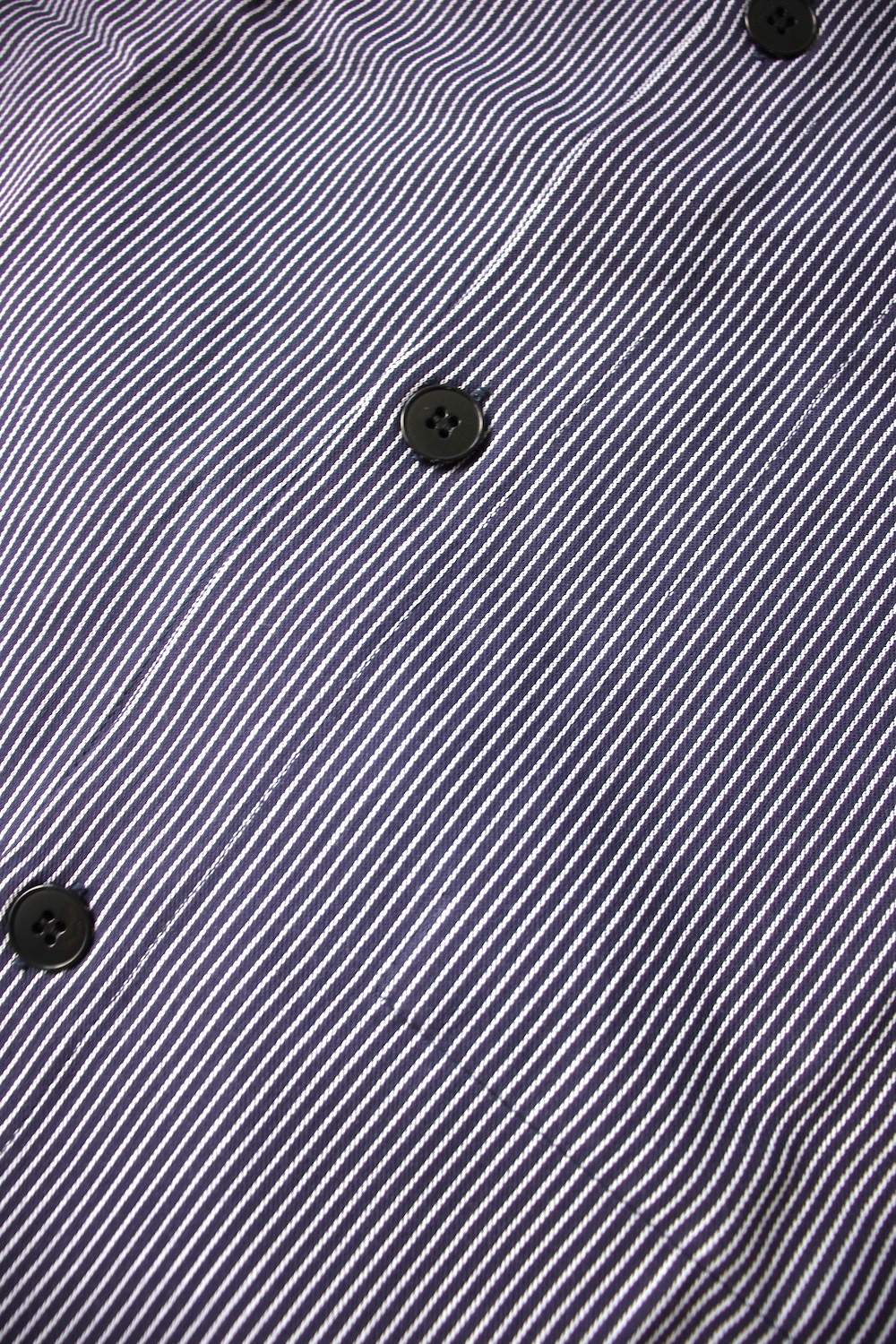 037602