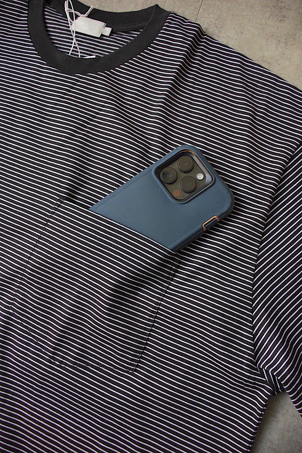 037294