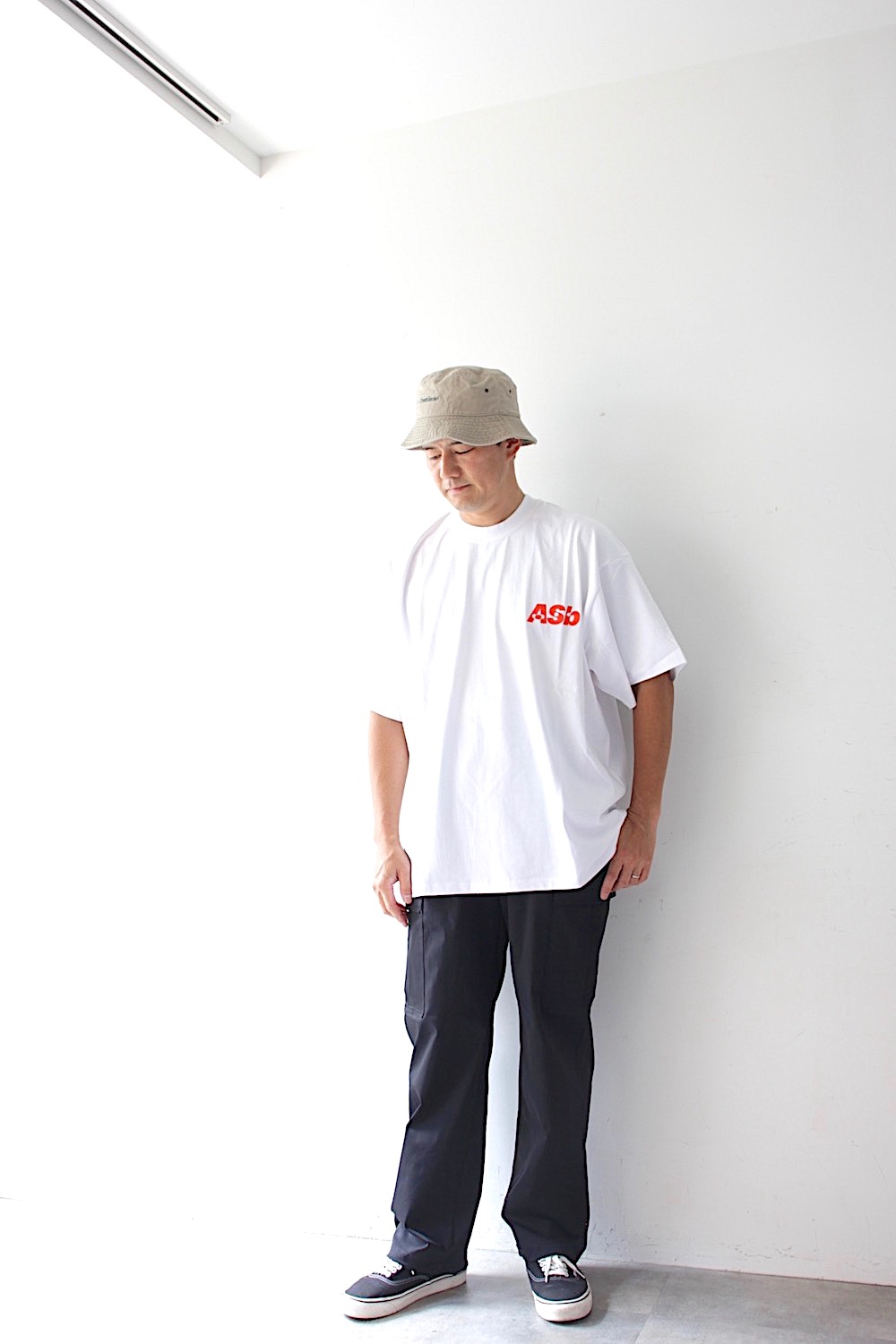 038515