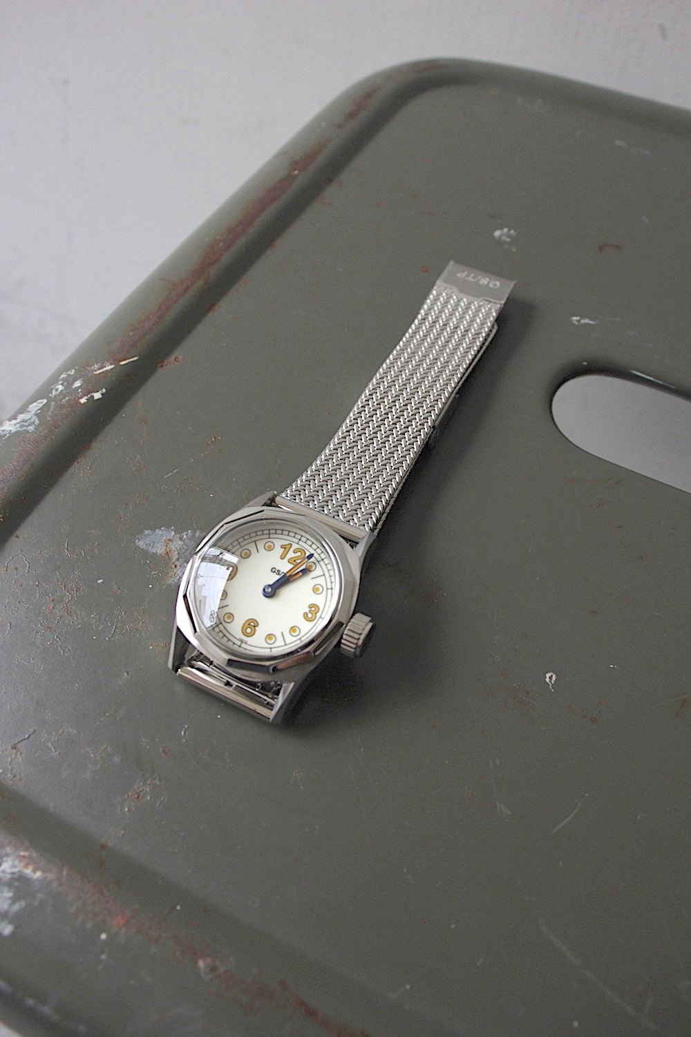 再入荷 GS/TP(ジーエスティーピー)『FRIED EGG』Black Dial