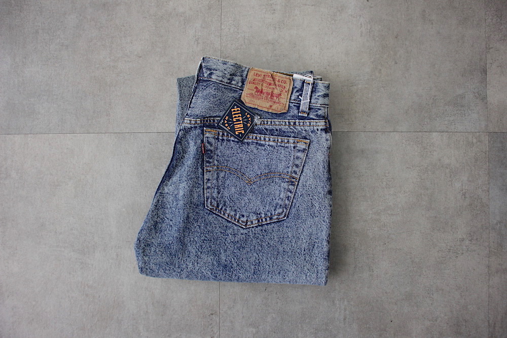 日本限定 全国通販】VINTAGE EURO Levi's パンツ