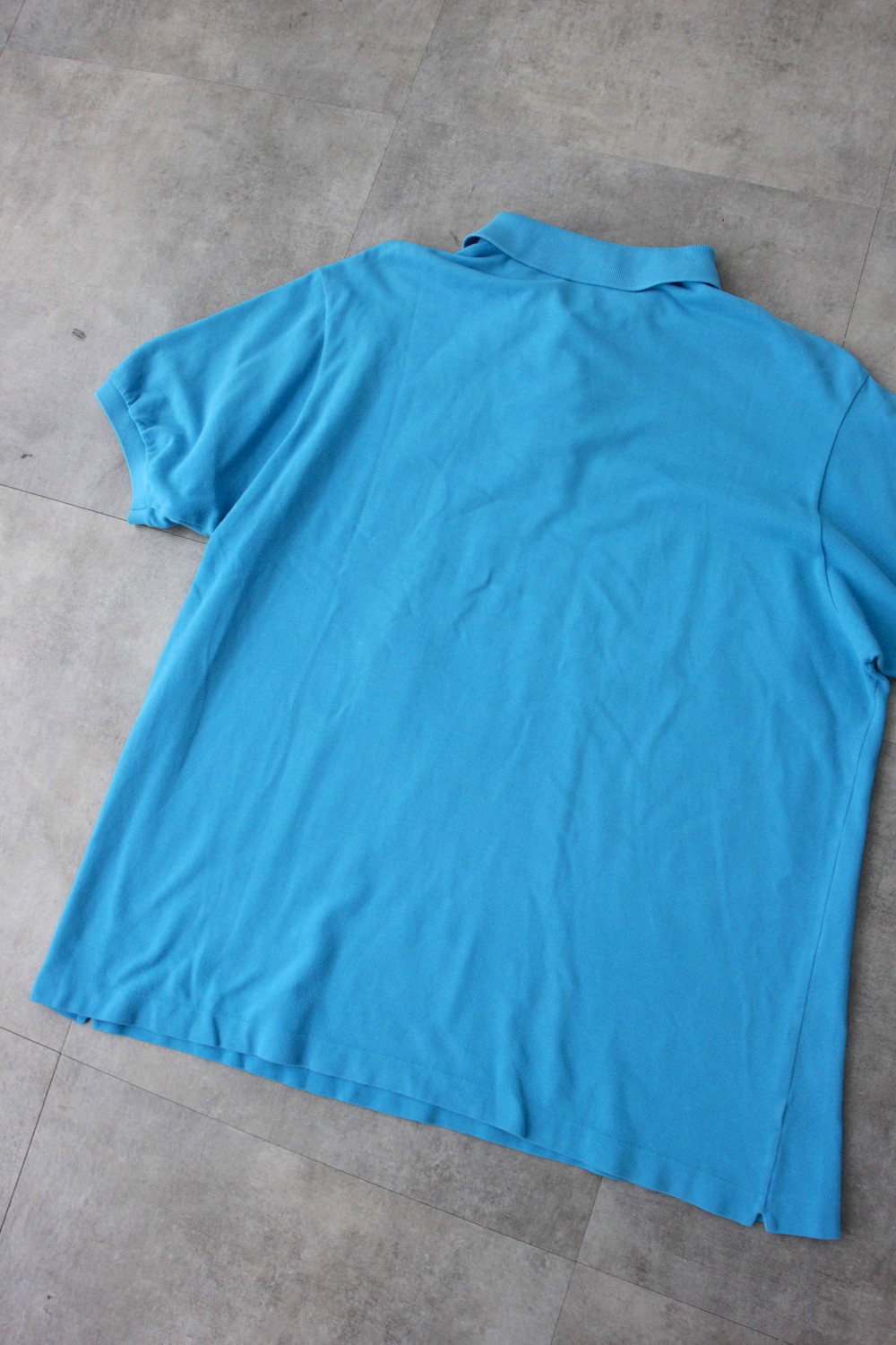 038526