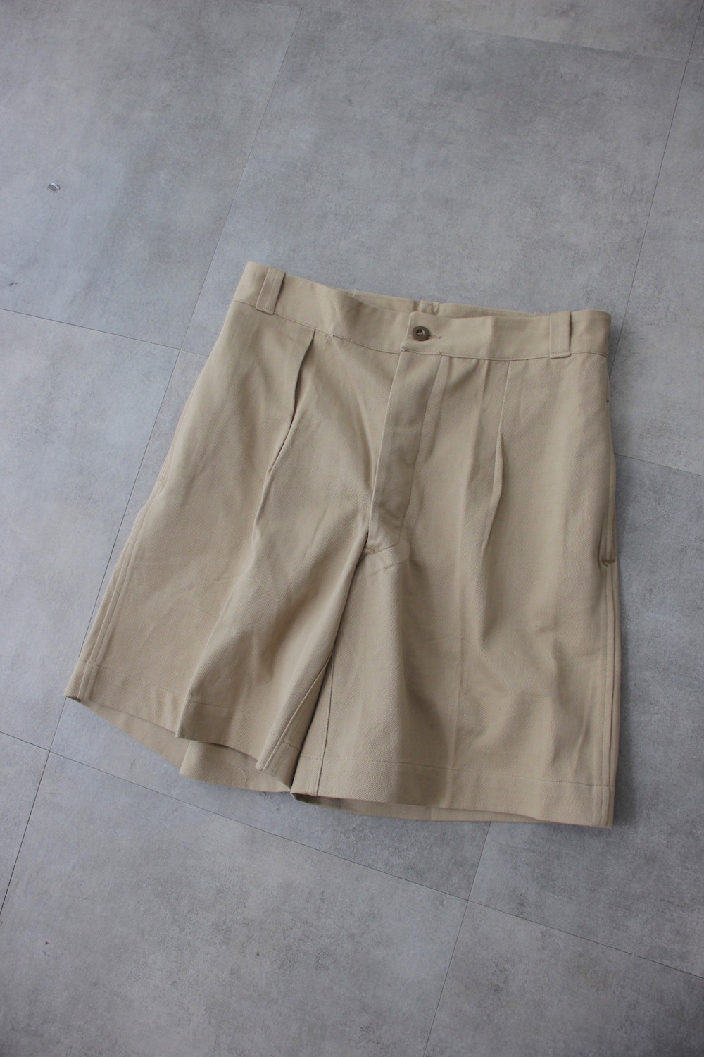 パンツ FRENCH ARMY M52 1TUCK CHINO SHORTS French Army M52 1-Tuck Chino Shorts