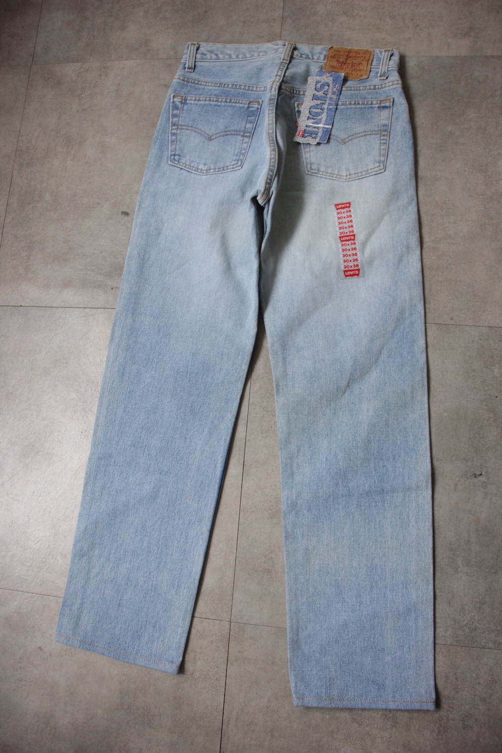 198630
