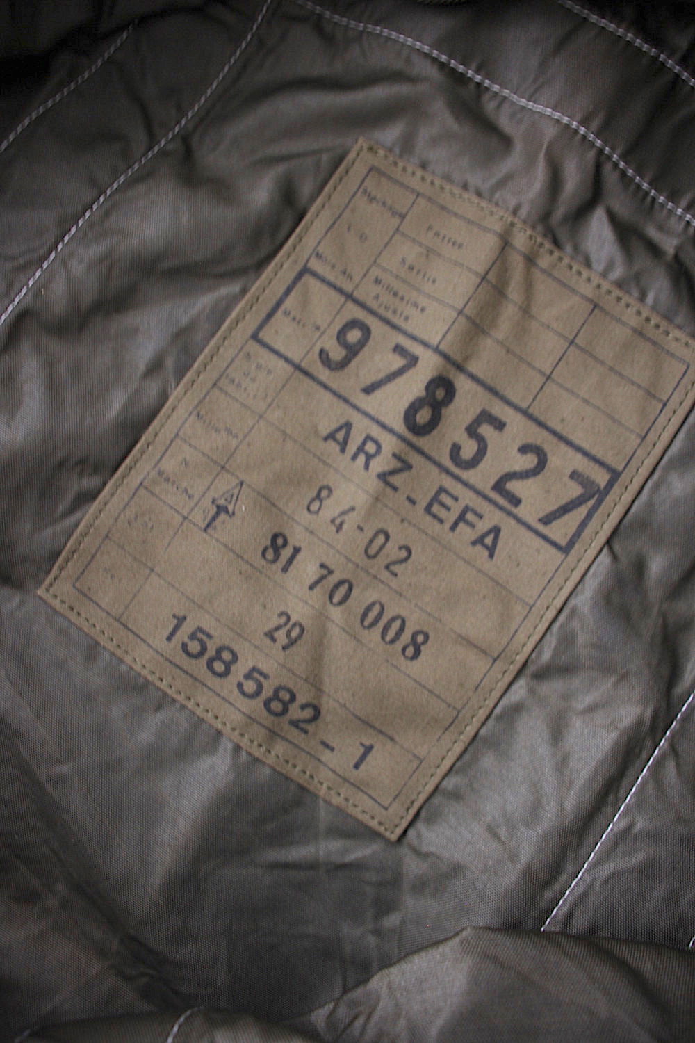 198884