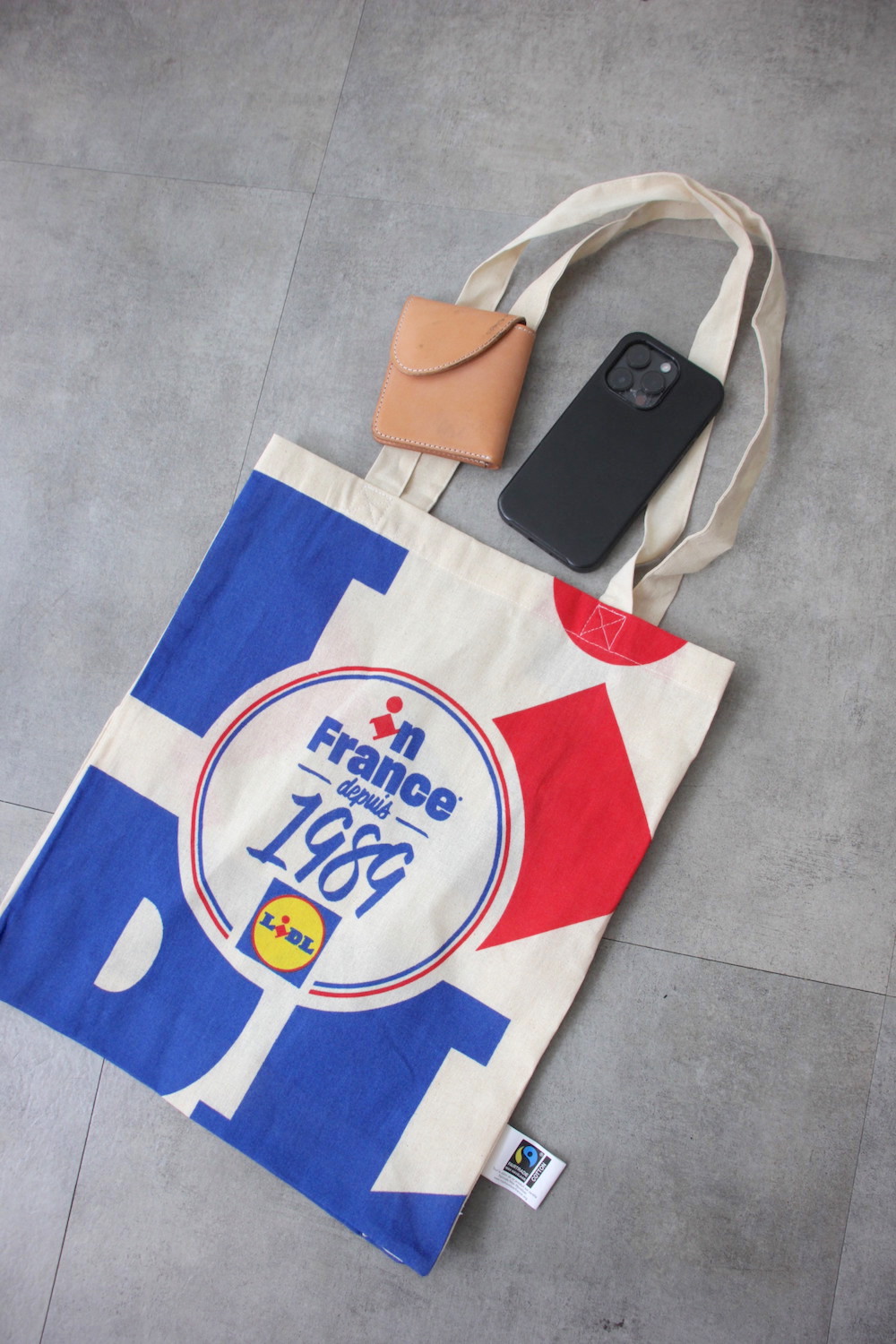 198898