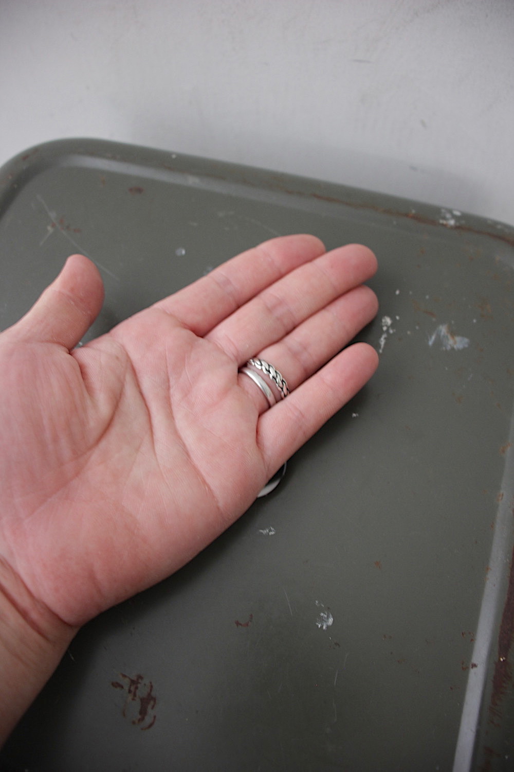 198924