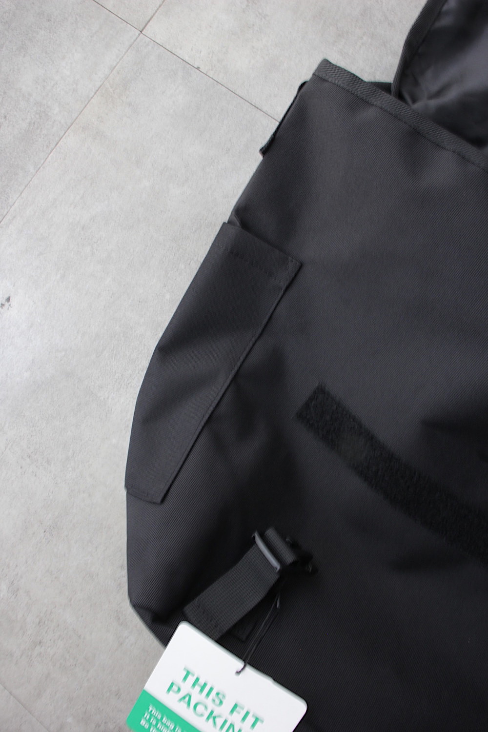 038229