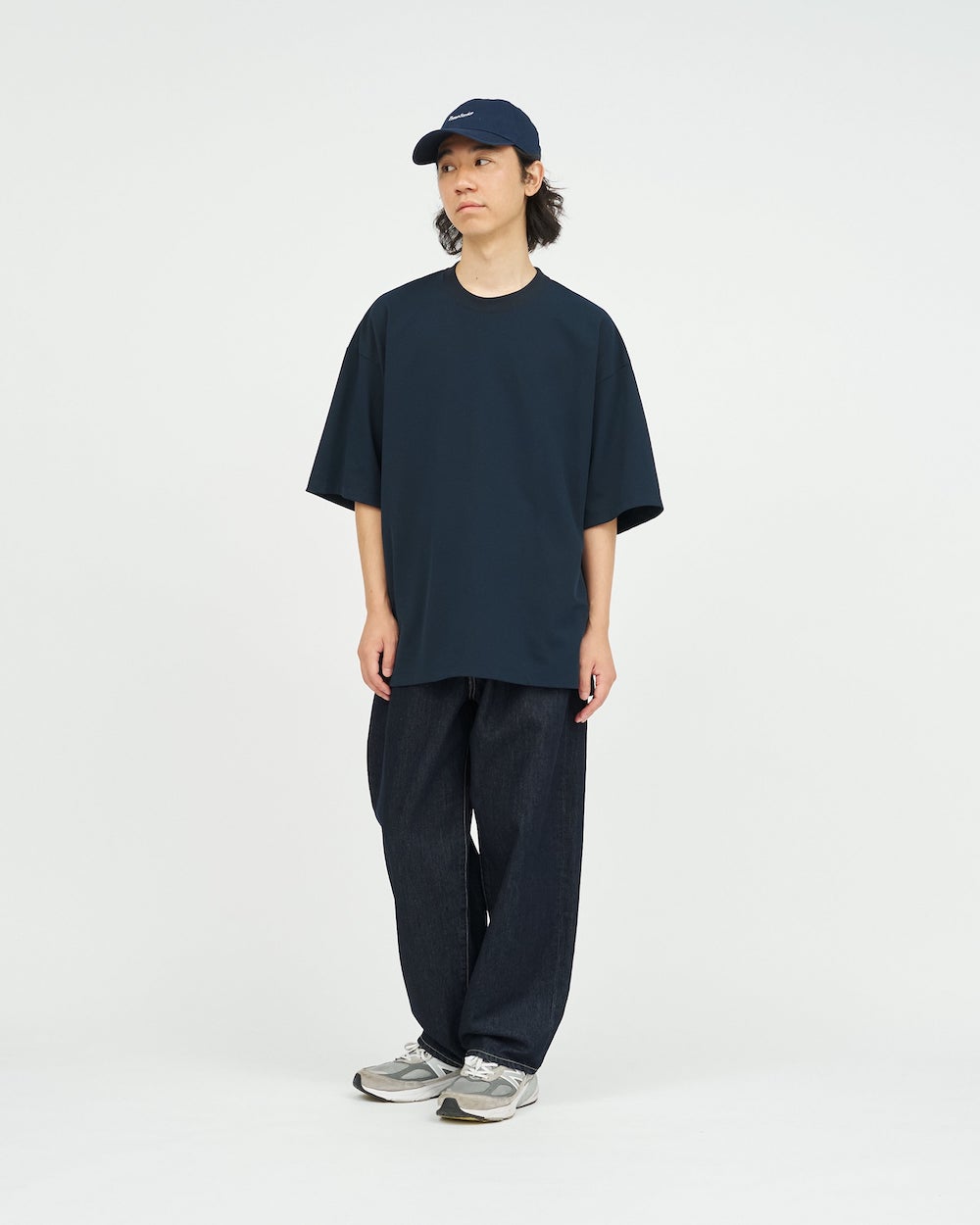 198961