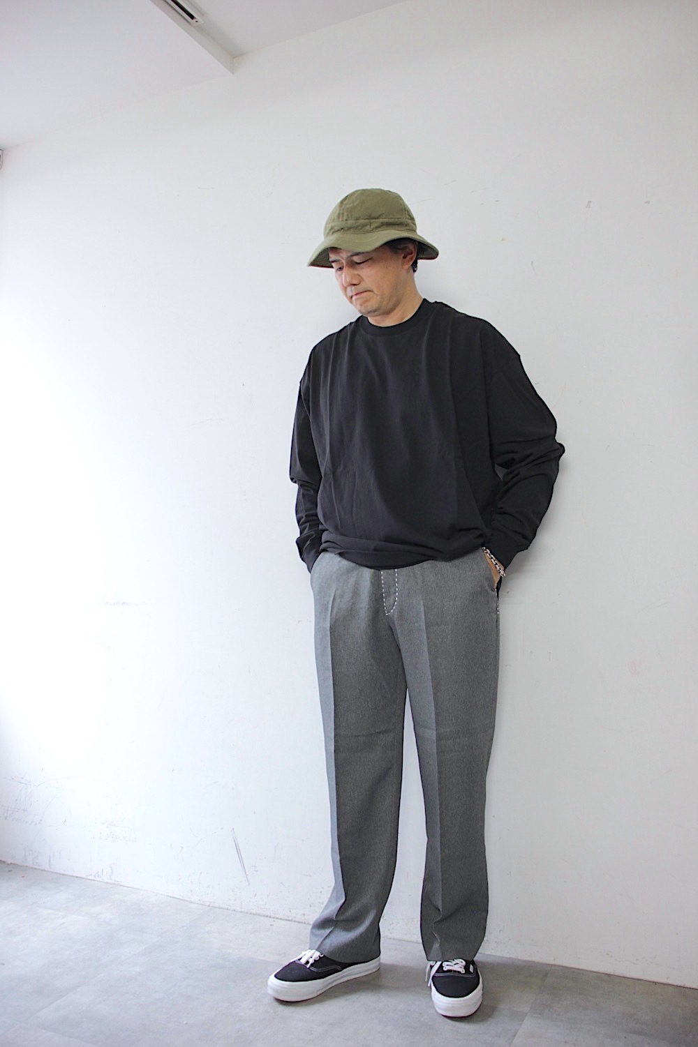 198971