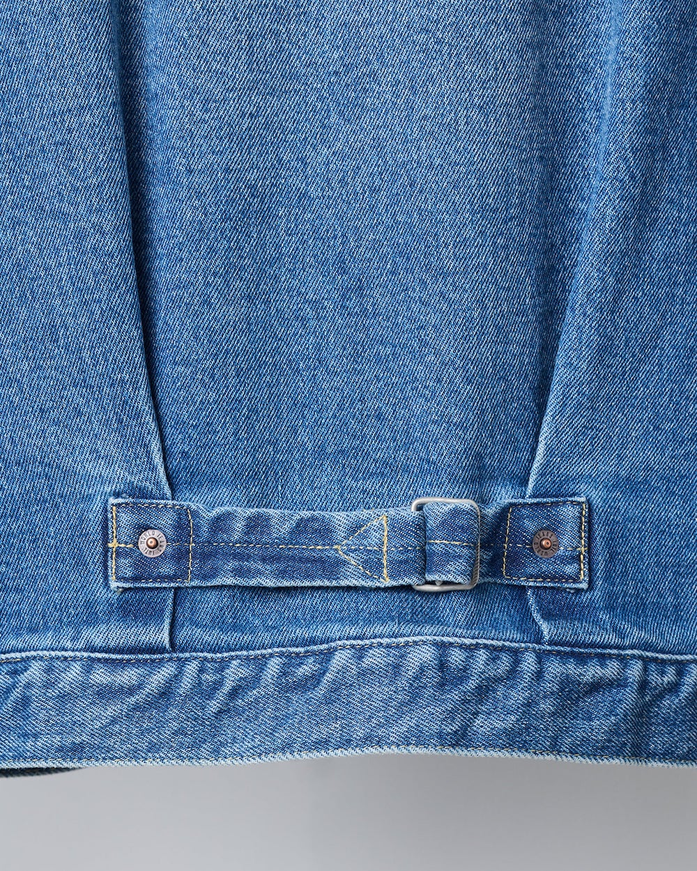 198989