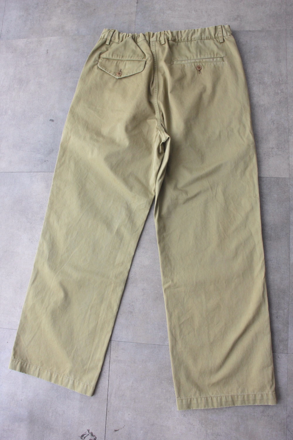 199001