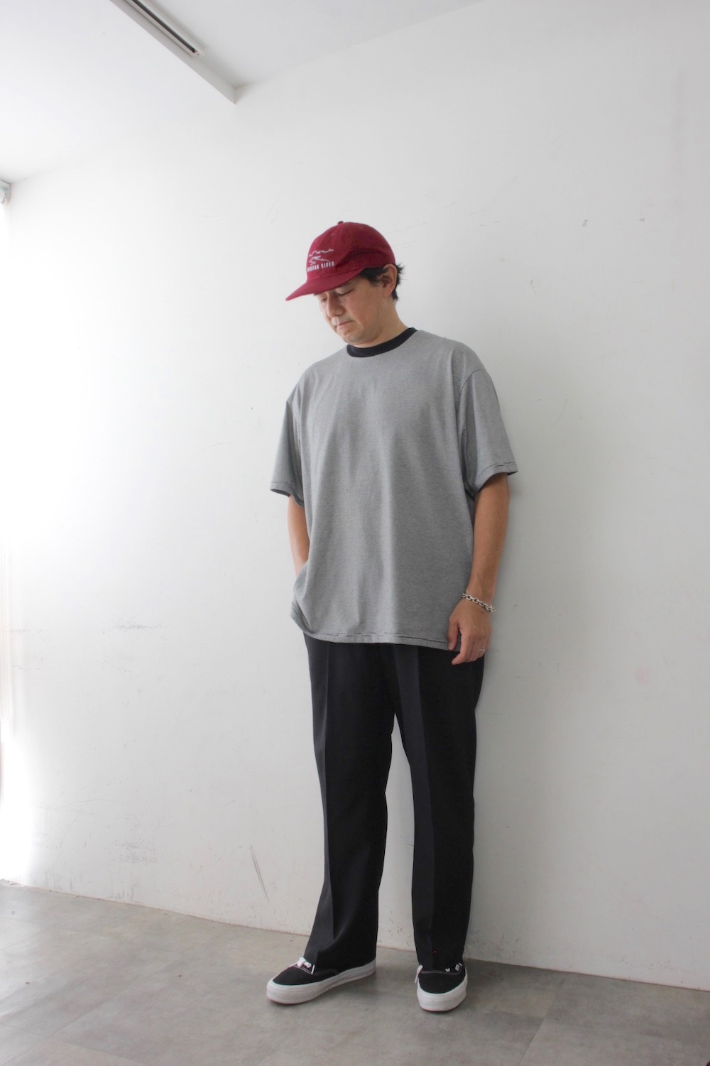 199005