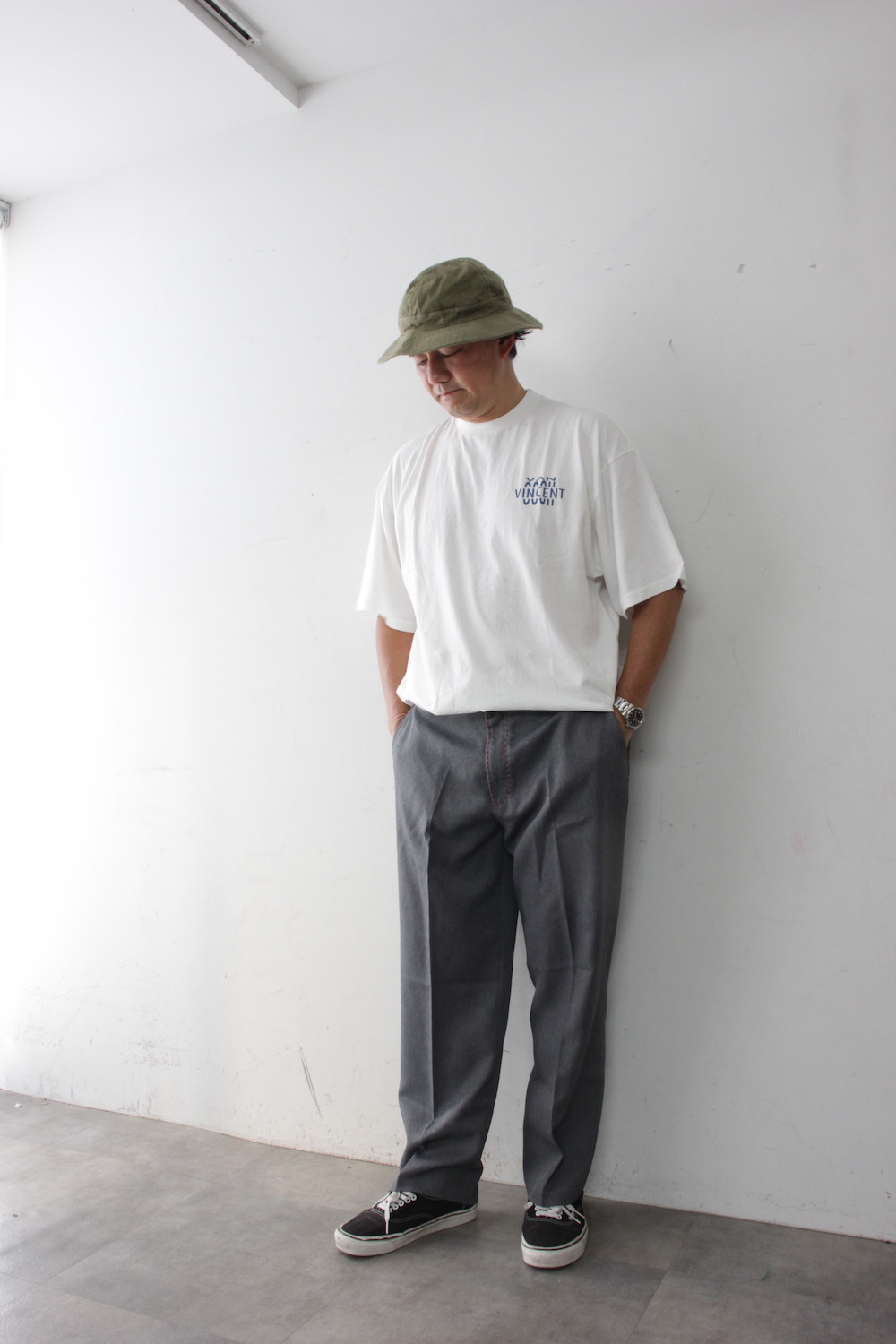 199042