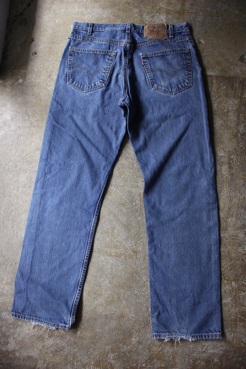 198547