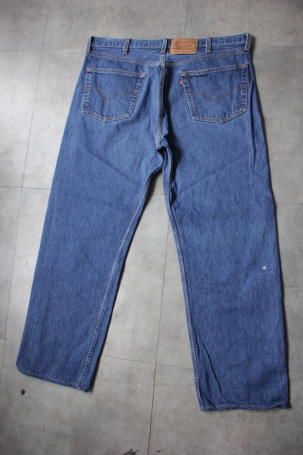 199099