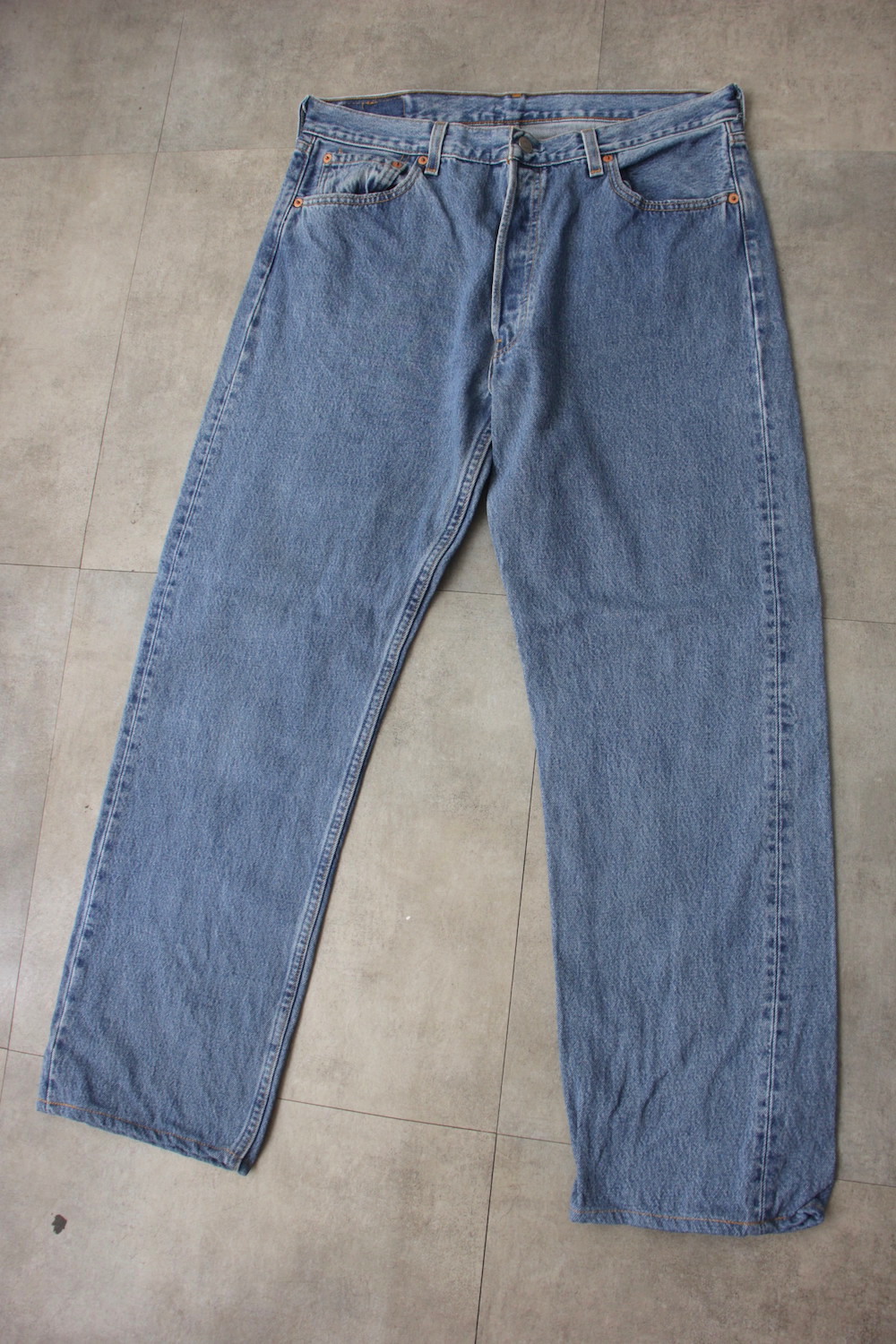 199100