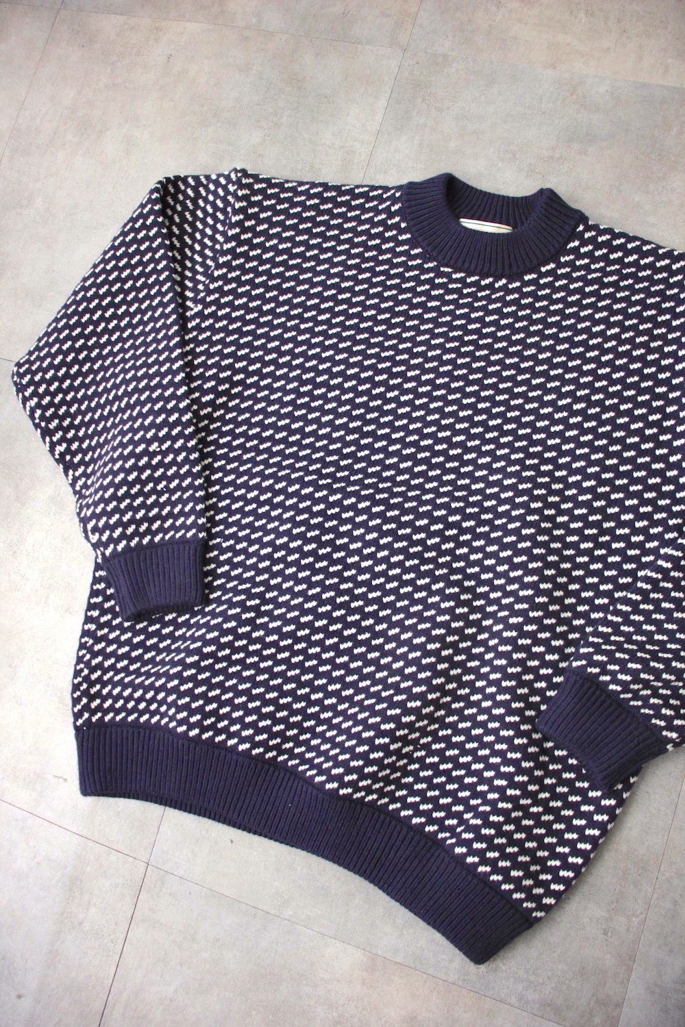 037510