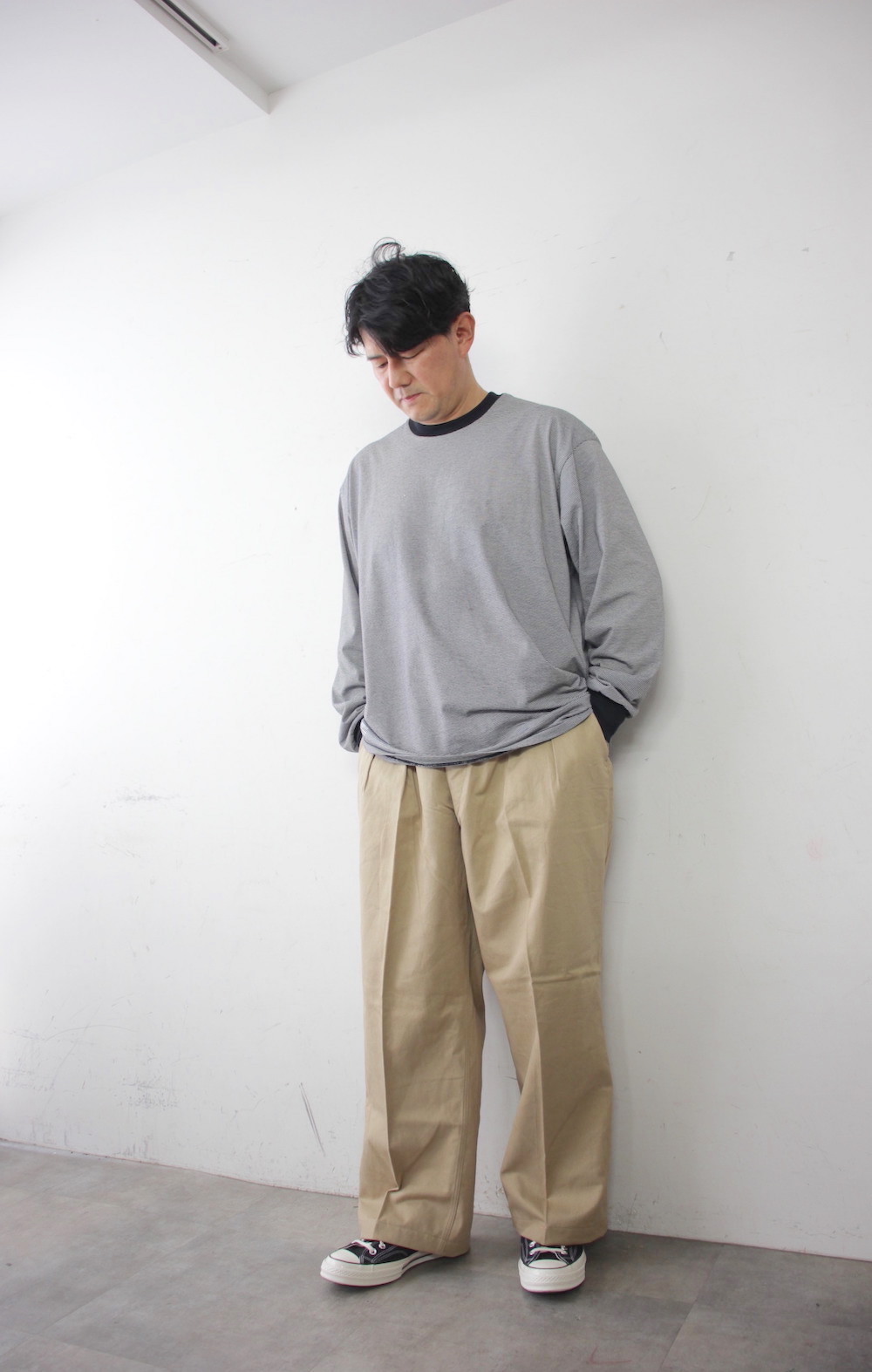 199018